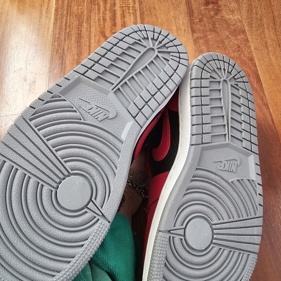 Nike Air Jordan Sneakers - Picture 4 of 5